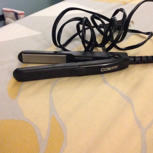 CONAIR Mini hair straightener