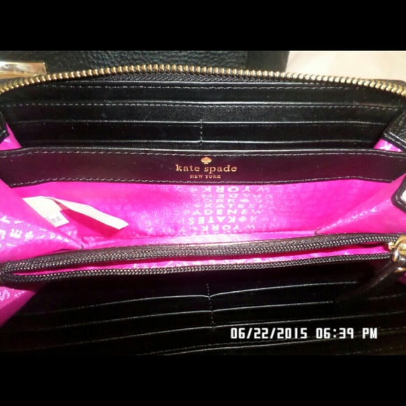 °°°SOLD°°° Kate Spade Purse w/ Wallet - Picture 3 of 4