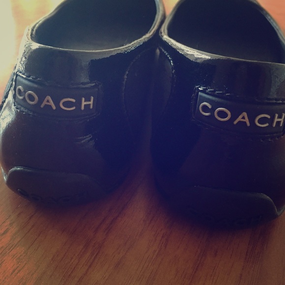 NWOT Coach black flats