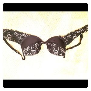 Black lace bra