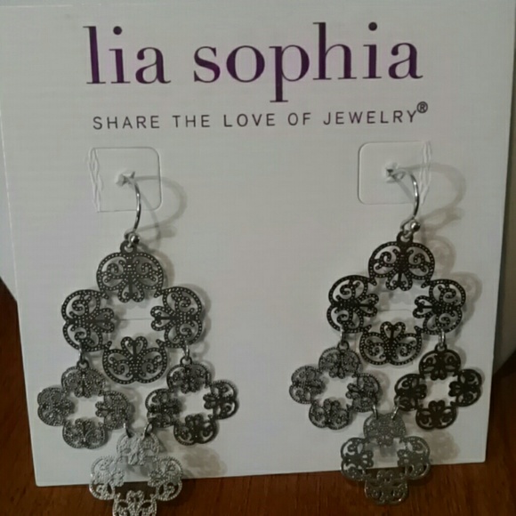 NWT | Chime earrings