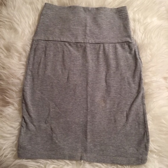 Forever 21 gray fitted high waisted fitted skirt - Picture 3 of 4