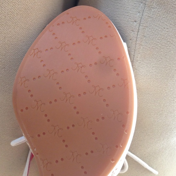 Adorable Johnston and Murphy wedges. Never worn! - Picture 3 of 3