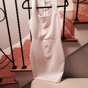 Brand new - AKIRA Textured Midi Dress in White