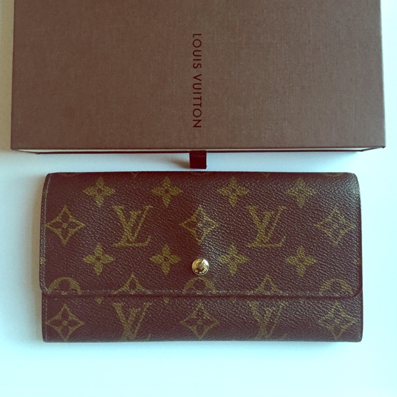 Louis Vuitton Handbags - • SALE Louis Vuitton Sarah Monogram Long Wallet •