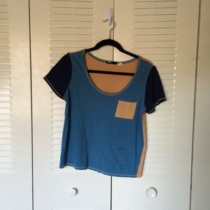 Color block pocket T-shirt