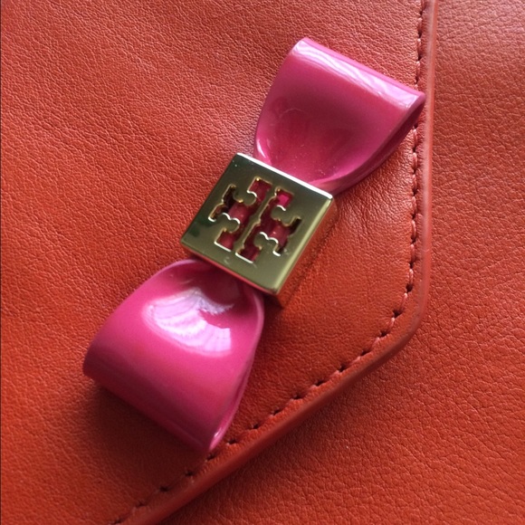 Tory Burch Pink Bow/Equestrian Orange Wristlet - Picture 2 of 4