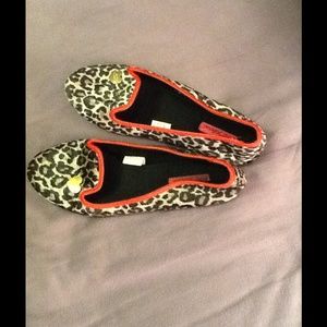 Betsey Johnson indoor/outdoor slipper