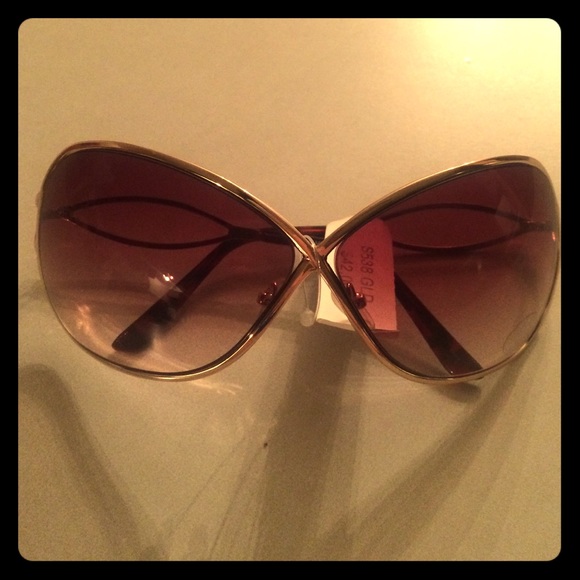 Steve Madden sunglasses