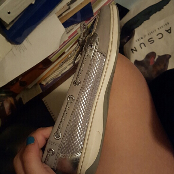Gray sperrys - Picture 2 of 4