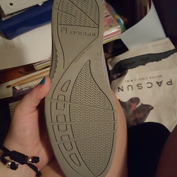 Gray sperrys - Picture 4 of 4
