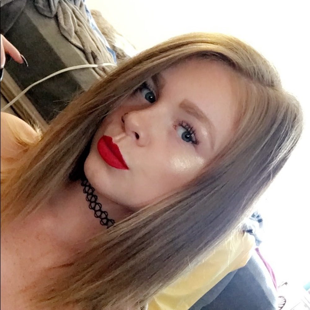 Welcome to my closet 💜