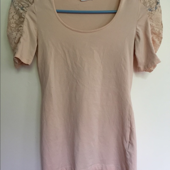 Fitted nude shirt