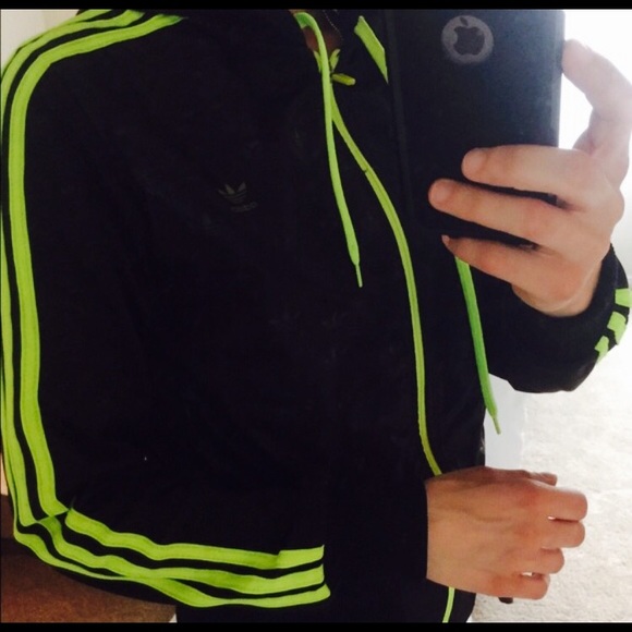 Adidas jacket - Picture 3 of 4