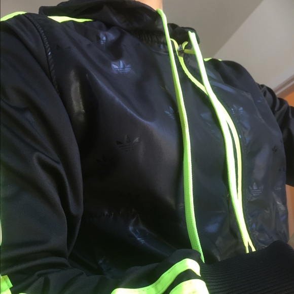 Adidas jacket - Picture 4 of 4