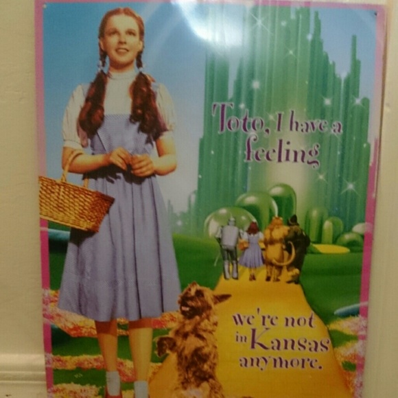 Wizard of Oz tin wall decor