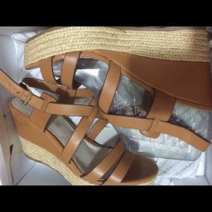 Sandals wedges cognac sizes 9
