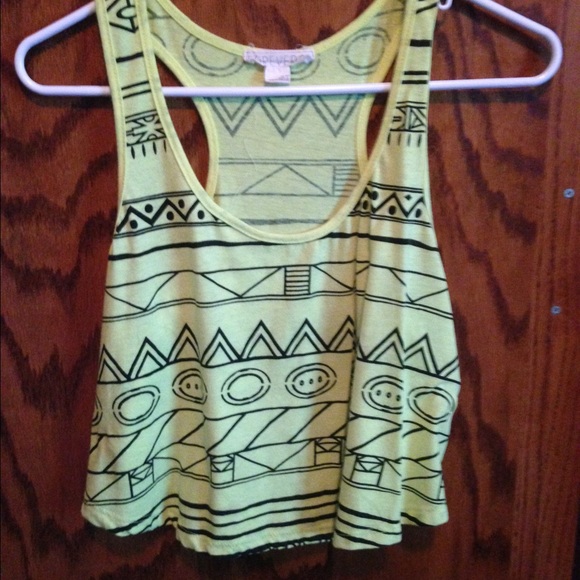 Crop top