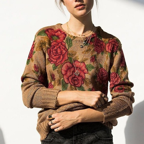 Pins & Needles Sweaters - Pins & Needlss Roses Sweater