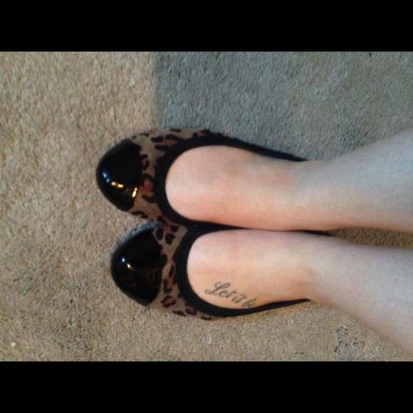 Leopard flats