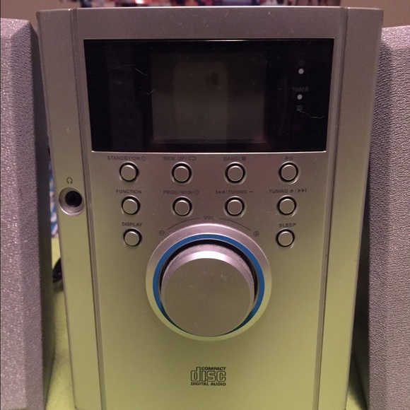 Stereo System - Picture 2 of 2