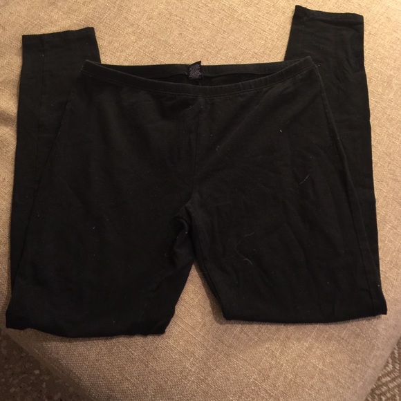 Black leggings.