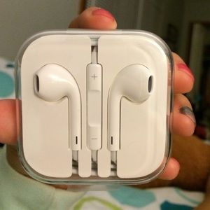 Apple head phones