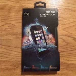 New iPhone 5/5s Lifeproof Case