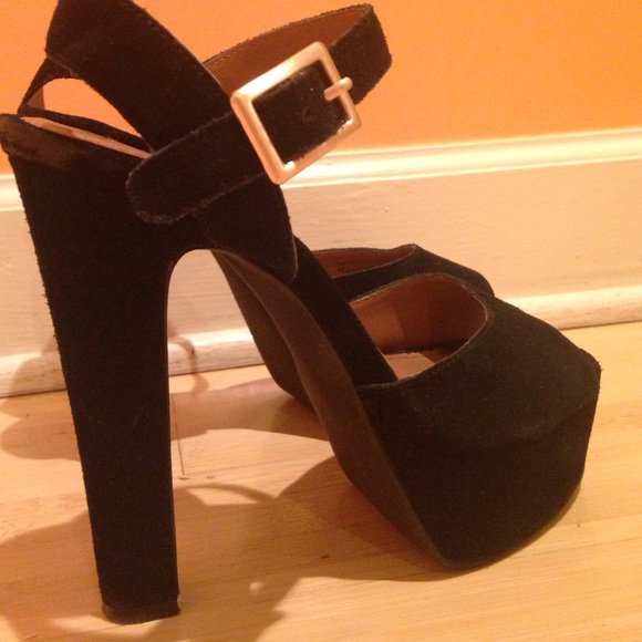 Steve Madden Black High Heel