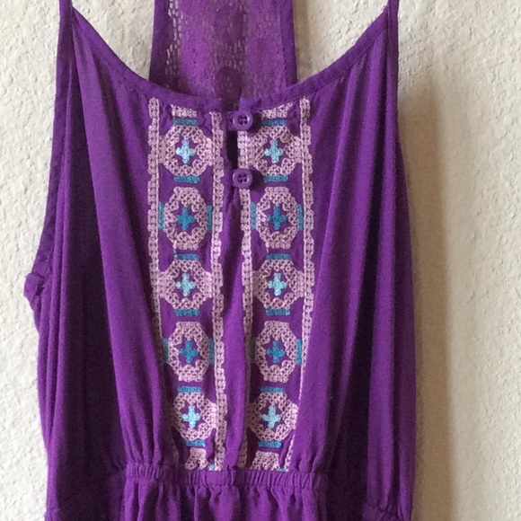 Purple back lace dress - Picture 2 of 4