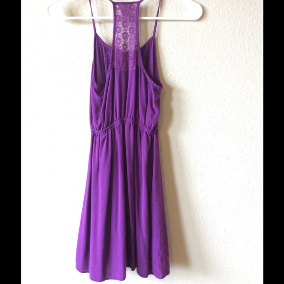 Purple back lace dress - Picture 3 of 4