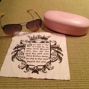 Juicy Couture aviator sunglasses