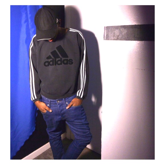 Vintage Adidas Cropped Sweatshirt