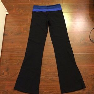 Blue waistband lululemon groove pants