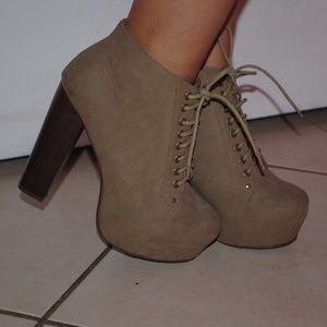 Chunky heels