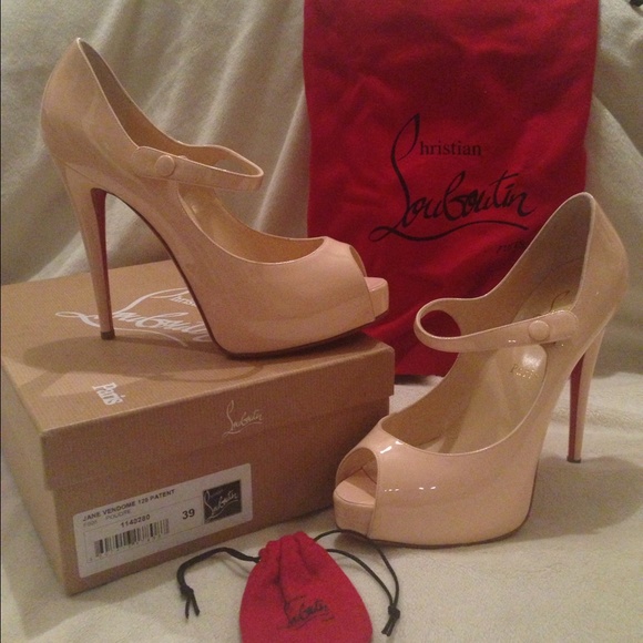 🔴SOLD🔴 Christian Louboutin "Jane Vendome"  39
