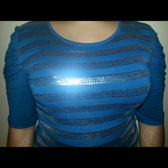 Top - Picture 3 of 4