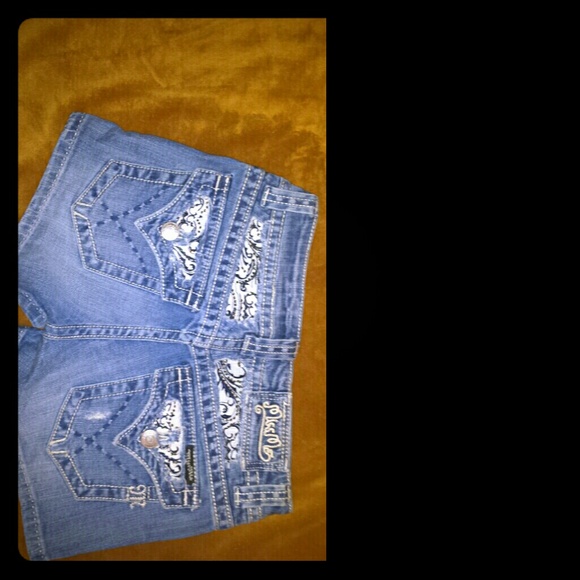 Miss Me shorts size 27