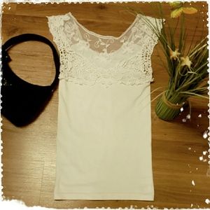 White lace Top