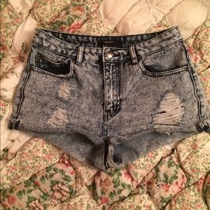 ✨High Waisted Acid Wash Shorts