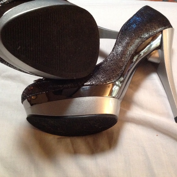 Crystal Embellished Pumps - Picture 2 of 4