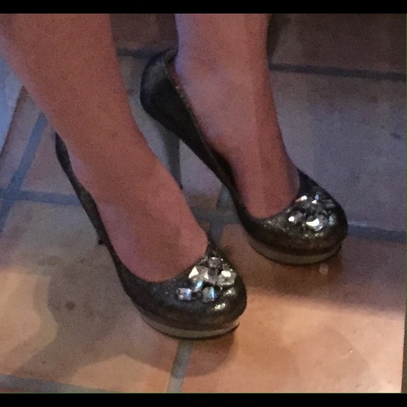 Crystal Embellished Pumps - Picture 3 of 4
