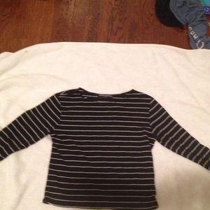 cropped 3/4 sleeve brandy Melville shirt