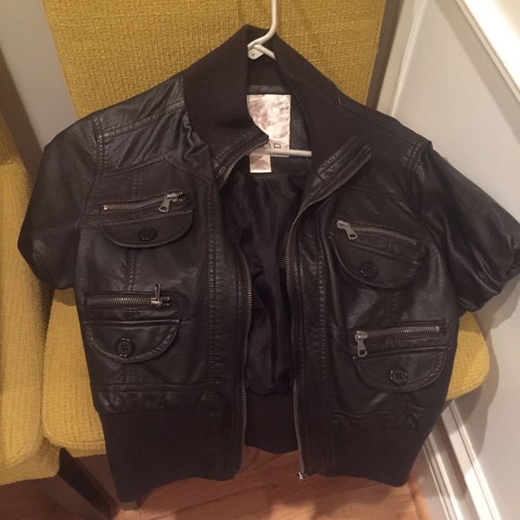 Short Sleeve Leather Jacket with Pockets