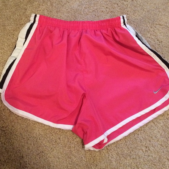 SOLD 🚫🚫🚫🚫🚫🚫Nike dri- fit shorts, size small!