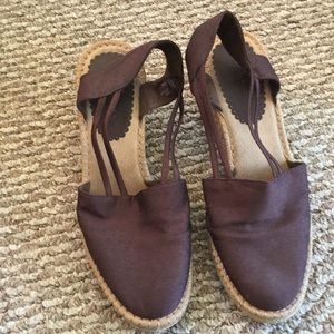 Brown espadrilles sling backs