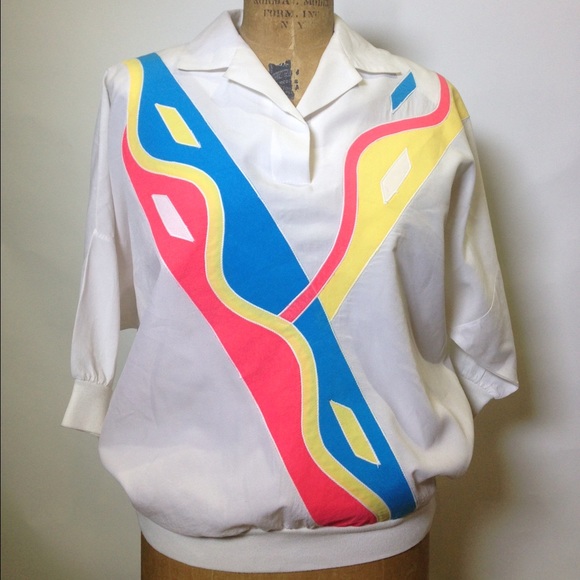 ✨💖🌟 CUTE SUMMER TOP WITH COLLAR & COLORFUL PRINT - Picture 1 of 4