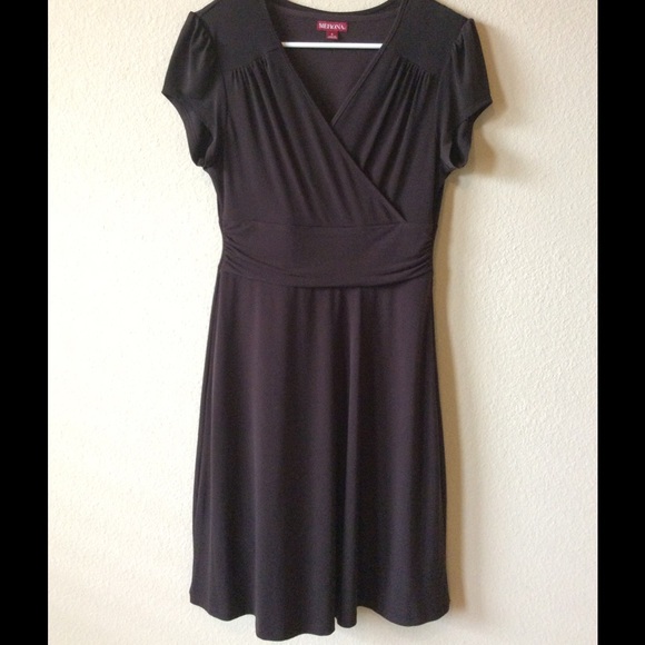 Brown Dress - Picture 1 of 1