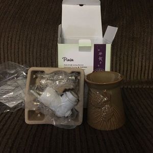 20% off Scentsy Other - Plug in scentsy warmer from Ashley s closet on Poshmark