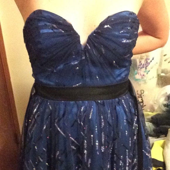 Homecoming / prom dress